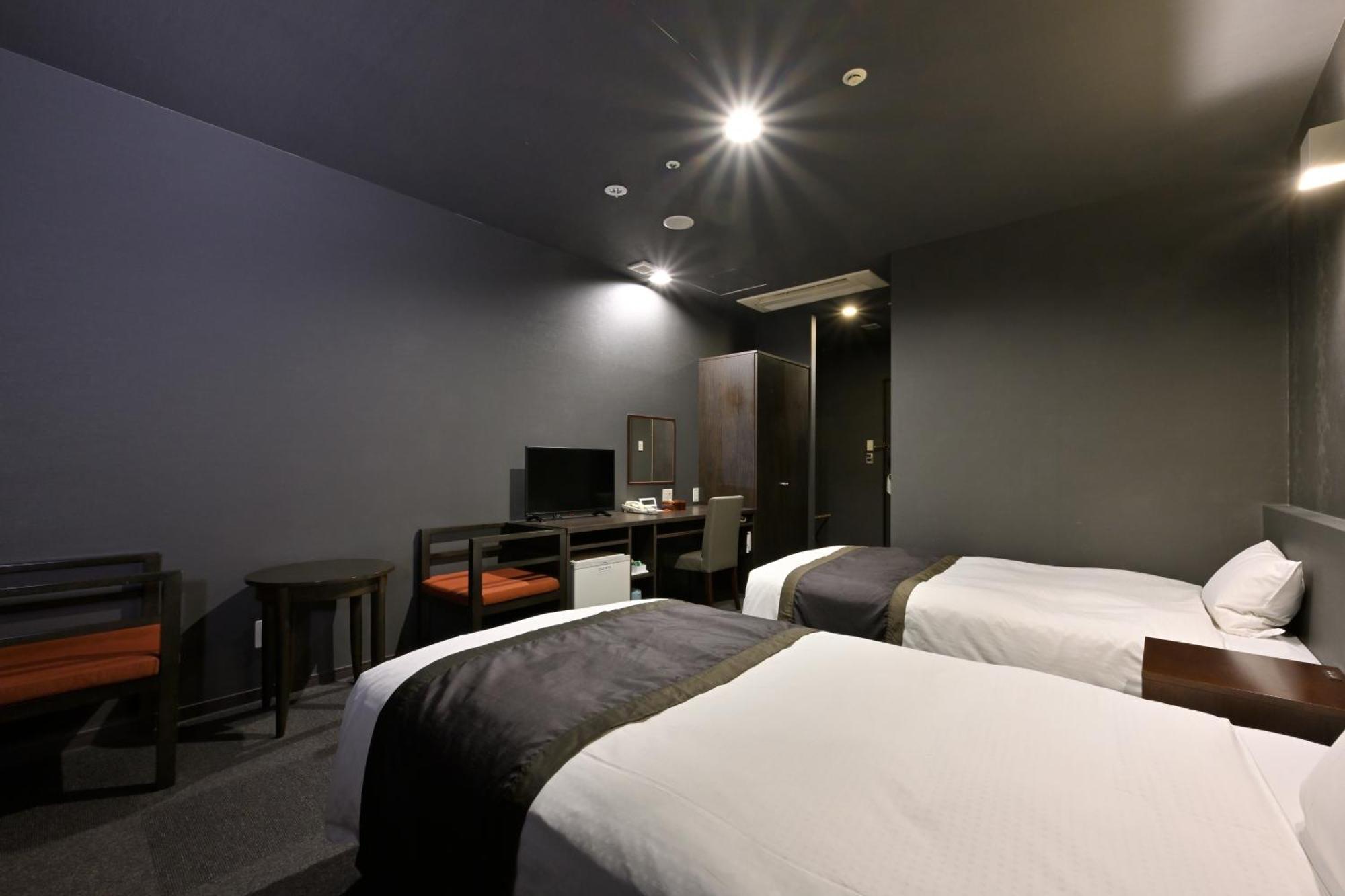 Wakayama Urban Hotel Экстерьер фото